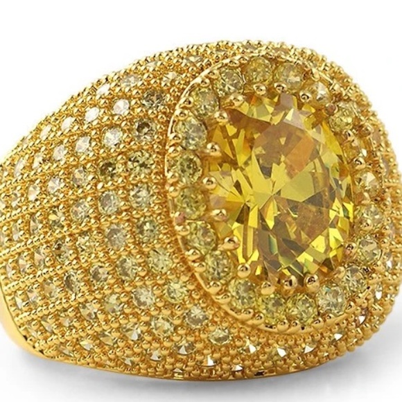 Meet your Posher, Ronaldo - Picture 1 of 1